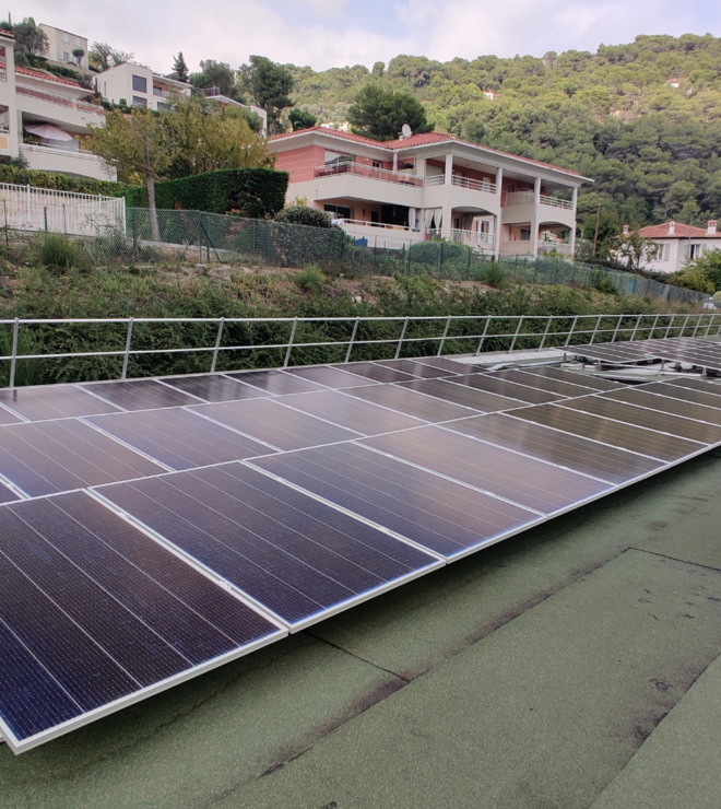 installation-photovoltaique-toiture-ecole-andre-gianton-eze-sun-and-go-installateur-photovoltaique-grasse-region-sud-06